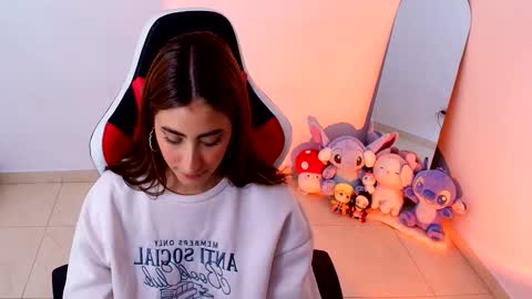 S A L O M M E online show from October 2025 10:20:02 PM