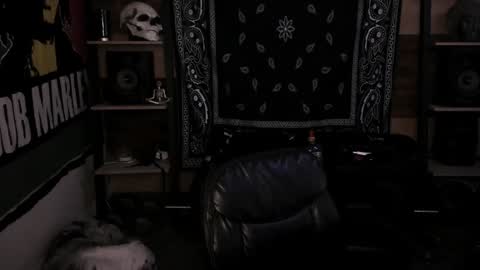 Smokey915 online show from December 2024 07:21:02 PM
