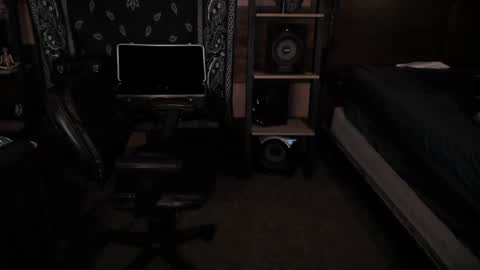 Smokey915 online show from January 2025 10:02:01 AM
