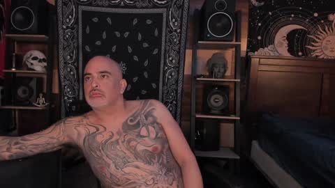 Smokey915 online show from January 2025 03:01:01 AM