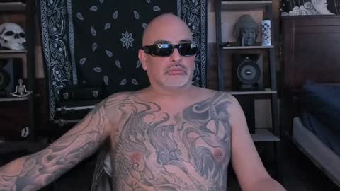 Smokey915 online show from January 2025 07:10:01 PM