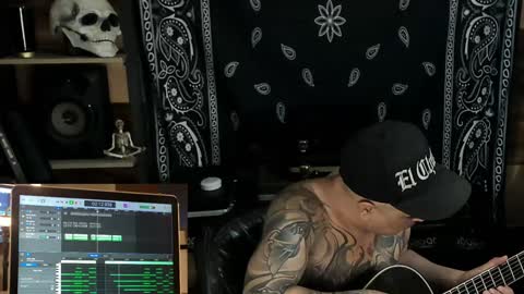 Smokey915 online show from January 2025 02:00:02 AM