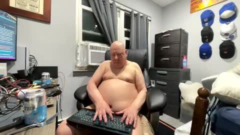 Drew Microdick online show from October 2025 09:39:02 AM