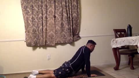 smoothstrik3r online show from October 2025 12:17:02 PM