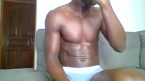 Snapshot of sneaky_link2 chatting on October 2025 09:36:01 PM papi online show from October 2025 09:36:01 PM