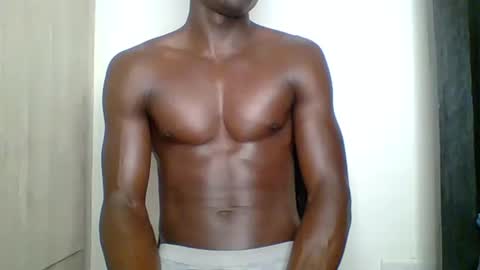 Snapshot of sneaky_link2 chatting on October 2025 08:15:02 AM papi online show from October 2025 08:15:02 AM