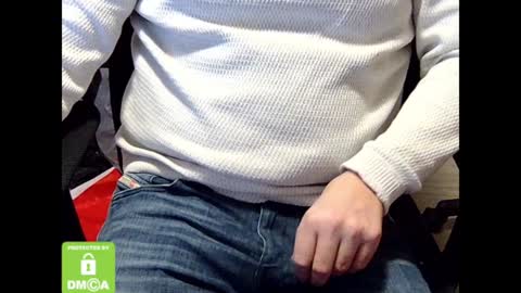 Snapshot of sneakybill82 chatting on January 2025 06:23:02 PM Sneakybill online show from January 2025 06:23:02 PM