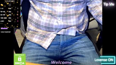 Snapshot of sneakybill82 chatting on January 2025 07:07:01 AM Sneakybill online show from January 2025 07:07:01 AM