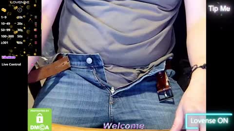 Snapshot of sneakybill82 chatting on February 2025 02:50:02 PM Sneakybill online show from February 2025 02:50:02 PM