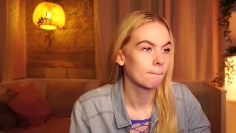 Hanna online show from October 2025 09:35:02 AM