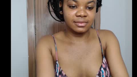 Snapshot of snowdrop5 chatting on February 2025 03:12:01 AM snowdrop5 online show from February 2025 03:12:01 AM