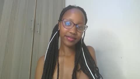 snowfox254 online show from October 2025 07:25:02 PM