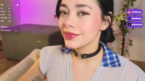 Snapshot of soffimoon_ chatting on October 2025 02:44:01 AM IG Soffimoon I THANK YOU FOR LEAVING YOUR FOLLOW online show from October 2025 02:44:01 AM