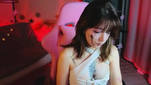 Soffie online show from October 2025 03:24:01 PM