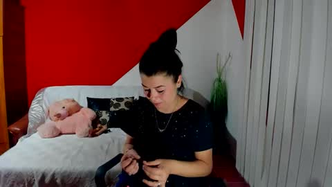 Snapshot of soffy_skye chatting on September 2025 04:17:01 AM Soffy online show from September 2025 04:17:01 AM