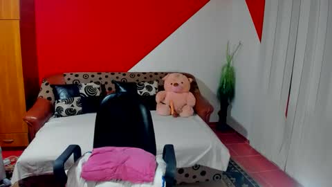 Snapshot of soffy_skye chatting on October 2025 05:05:02 AM Soffy online show from October 2025 05:05:02 AM