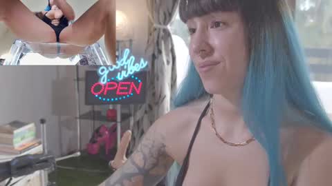 Sofi Mora online show from February 2025 03:32:02 PM