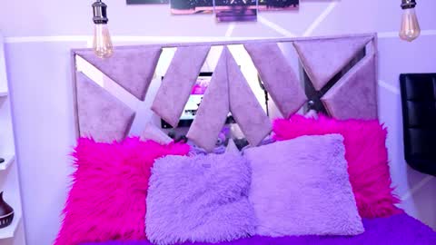 Sofi Noa online show from October 2025 11:20:02 AM