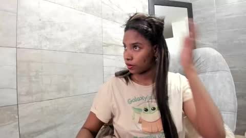 sofia86379 online show from December 2024 07:31:02 PM
