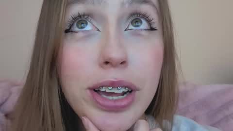     online show from September 2025 03:43:02 AM