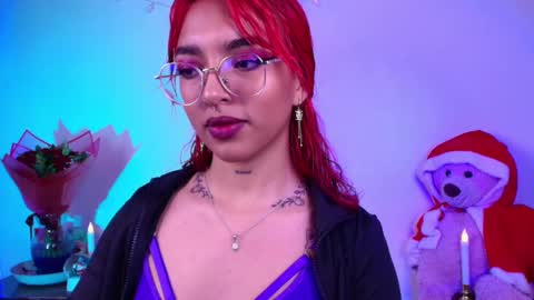 Sofia online show from December 2024 04:40:01 AM