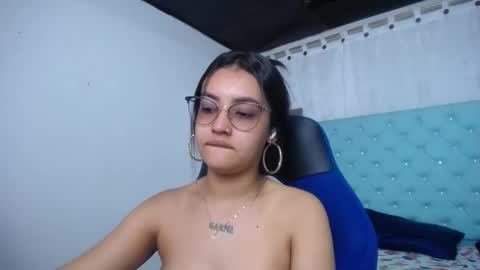 Snapshot of sofiaasexy19 chatting on October 2025 12:37:02 PM Sofia online show from October 2025 12:37:02 PM