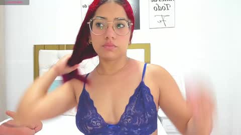 Snapshot of sofiabosch chatting on December 2024 03:48:02 AM Sara online show from December 2024 03:48:02 AM