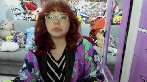 Sofia online show from February 2025 01:00:01 AM