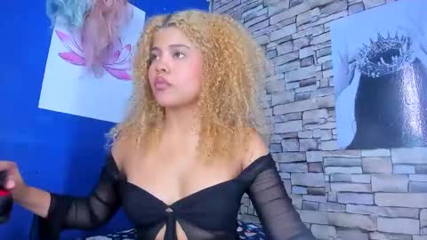 sofiacastillo01 online show from March 2025 10:02:02 PM