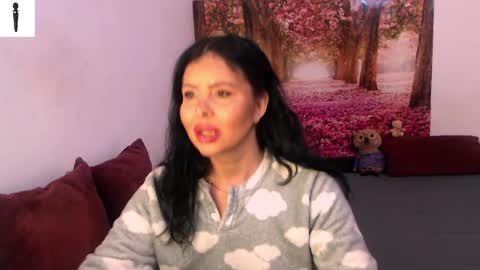 sofialiub online show from December 2024 01:03:01 PM