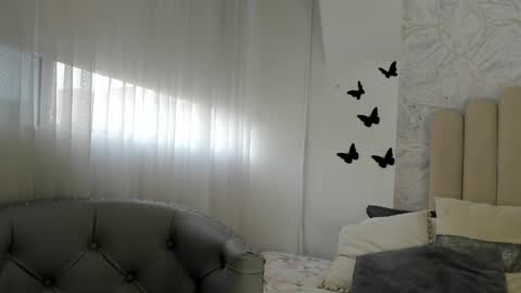 Sofia  online show from December 2024 12:38:01 PM