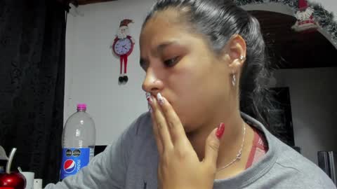 Snapshot of sofiaxmiller chatting on December 2024 11:51:01 PM Danna Sofia online show from December 2024 11:51:01 PM