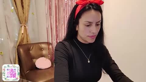 Sofi Bella online show from October 2025 03:30:01 PM