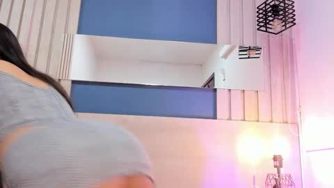 soficandy_ online show from October 2025 12:24:01 PM