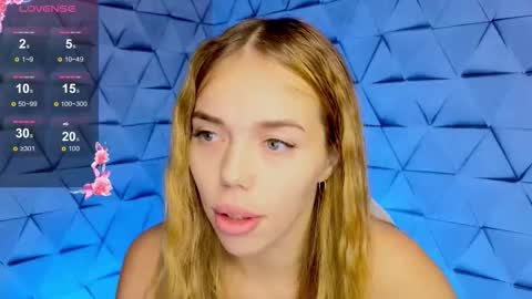 Sofie online show from September 2025 02:15:02 AM