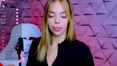 Sofie online show from September 2025 02:27:02 AM