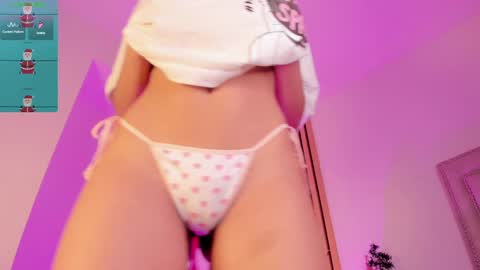 Sofie online show from December 2024 02:10:02 PM