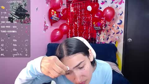 sofii_cute01 online show from February 2025 01:06:01 PM