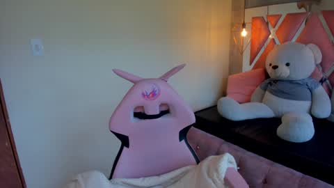 Snapshot of sofii_miller_ chatting on December 2024 07:06:01 PM online show from December 2024 07:06:01 PM