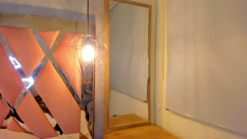 Snapshot of sofii_miller_ chatting on December 2024 01:11:02 AM online show from December 2024 01:11:02 AM