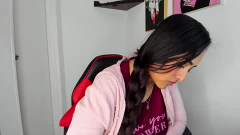 sofiia rodriguez online show from September 2025 01:02:01 PM