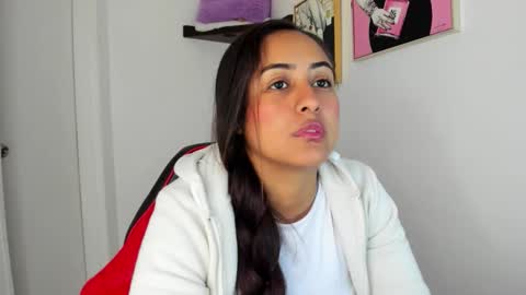 sofiia rodriguez online show from October 2025 12:57:02 PM