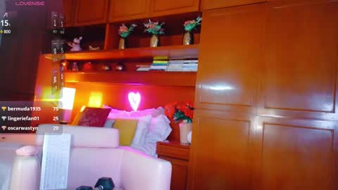 Sofa bonita  online show from February 2025 03:23:02 AM