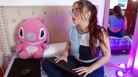 Snapshot of sofiimoon chatting on October 2025 11:32:02 AM sofiimoon online show from October 2025 11:32:02 AM