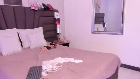      online show from September 2025 11:35:01 AM