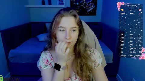Snapshot of soft_as_a_flower chatting on October 2025 01:15:01 AM Anna GMT2 Wed Thu Fri Sat Sun online show from October 2025 01:15:01 AM