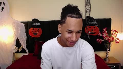 Cam and Amy online show from October 2025 08:10:01 PM