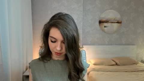 Kelly online show from October 2025 05:01:01 PM