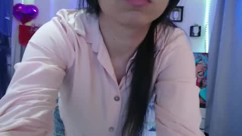 Snapshot of solangel00 chatting on October 2025 02:32:02 PM Sol Angel online show from October 2025 02:32:02 PM