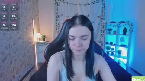 Luna online show from December 2024 04:16:02 PM